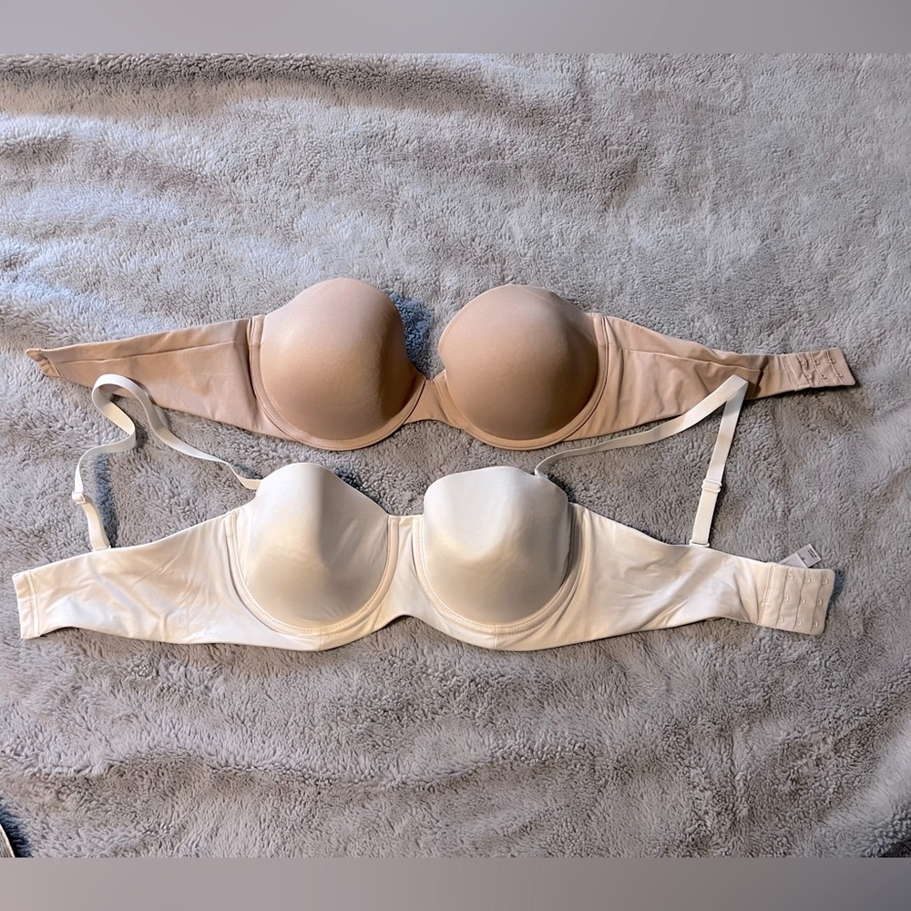 Lightly lined strapless bras bundle of 2